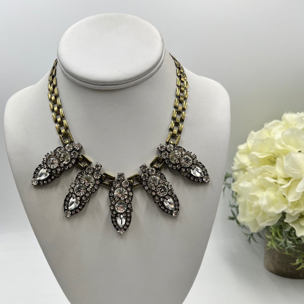 J. Crew Statement Necklace Clear
Rhinestone Antiqued Brass Tone
Runway‎ Bib